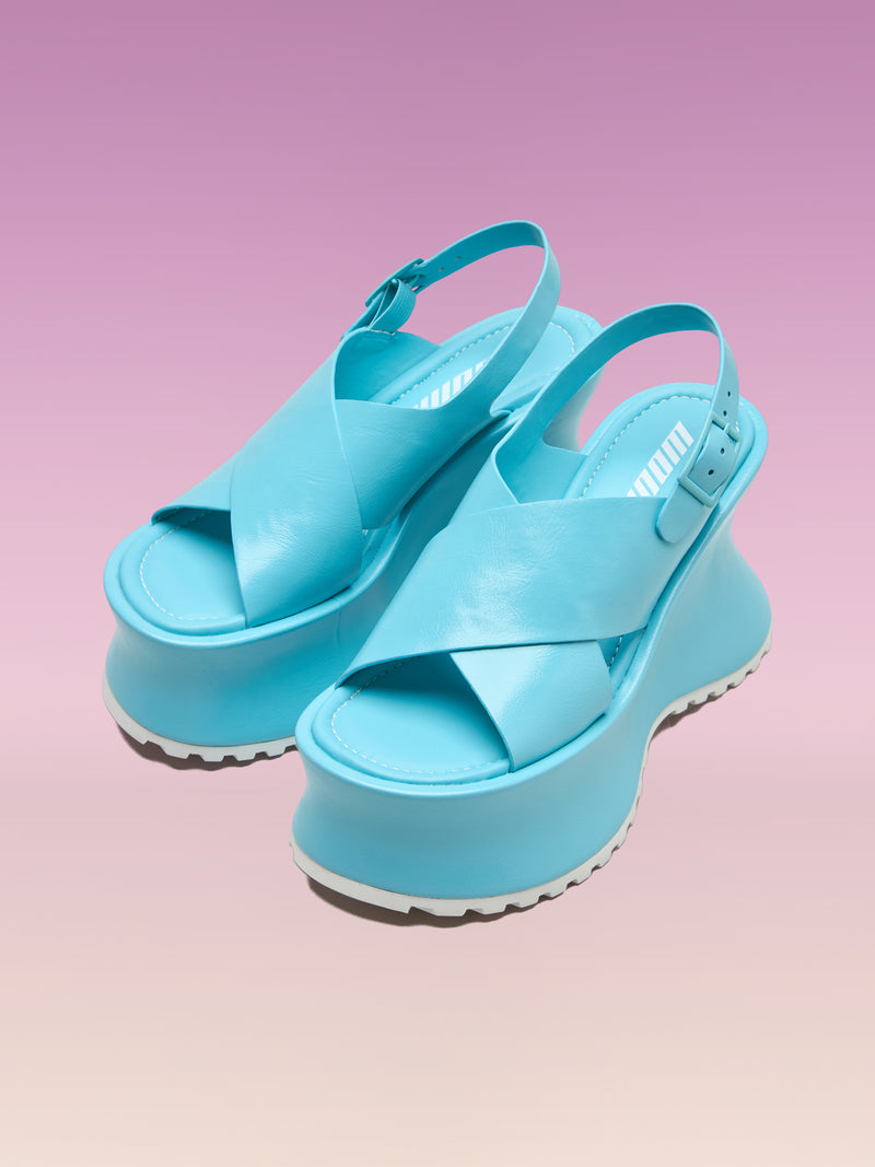 CASSIE BABY BLUE WAXY