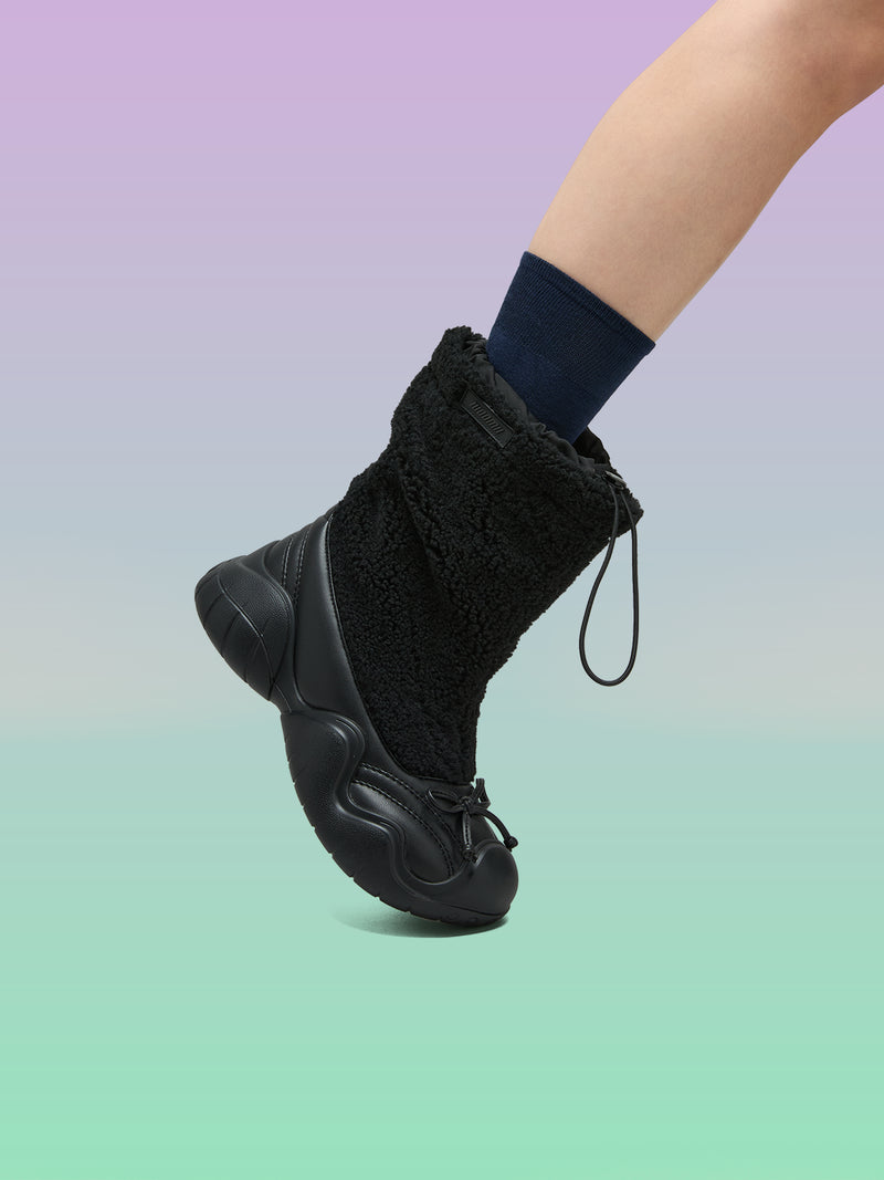 AMBER BLACK SHERPA