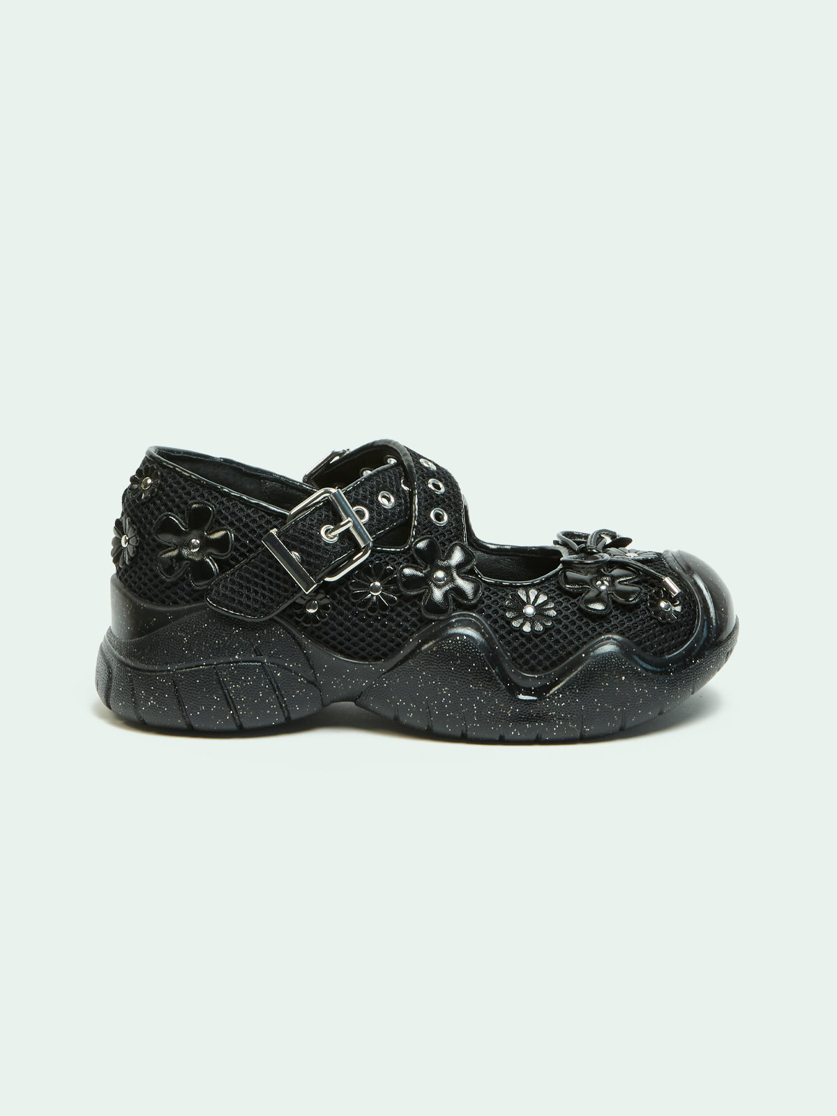 NEW ARRIVALS – WOOMII