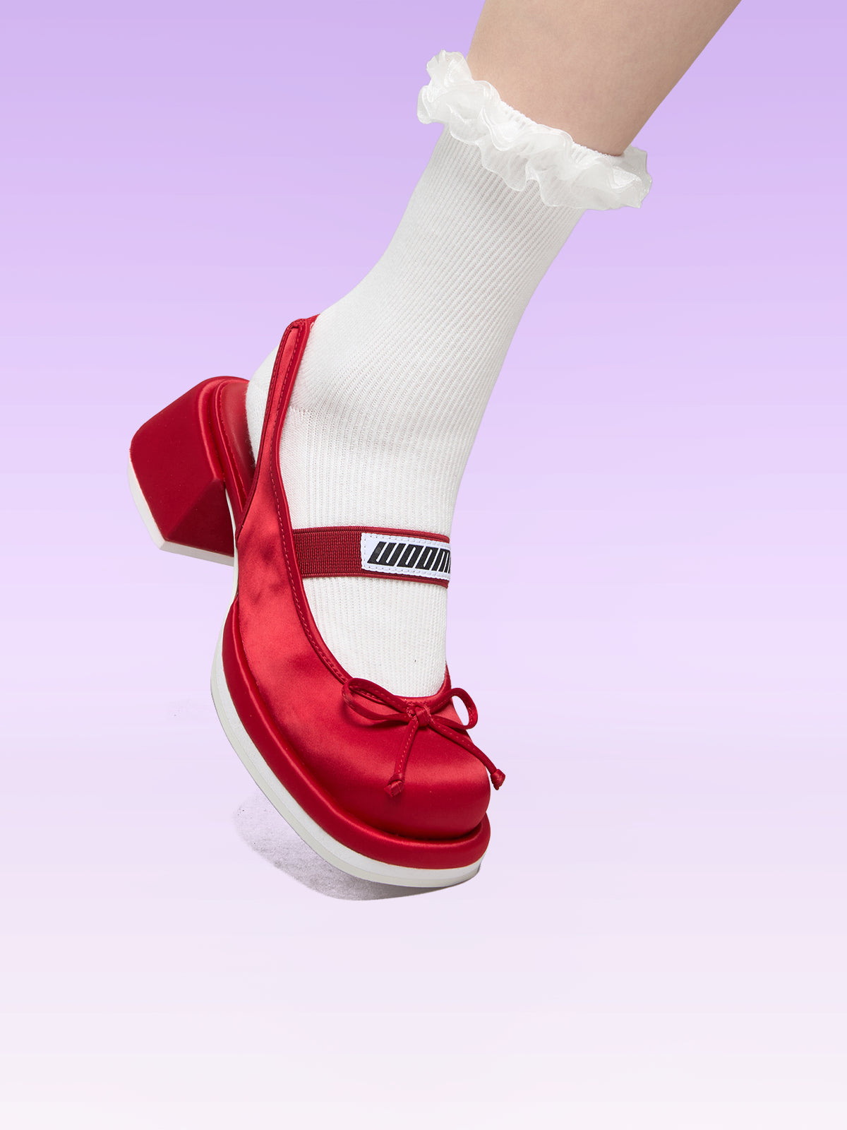 AUDREY RED – WOOMII