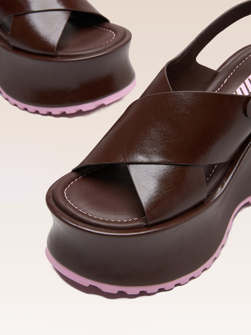 CASSIE CHOCOLATE WAXY