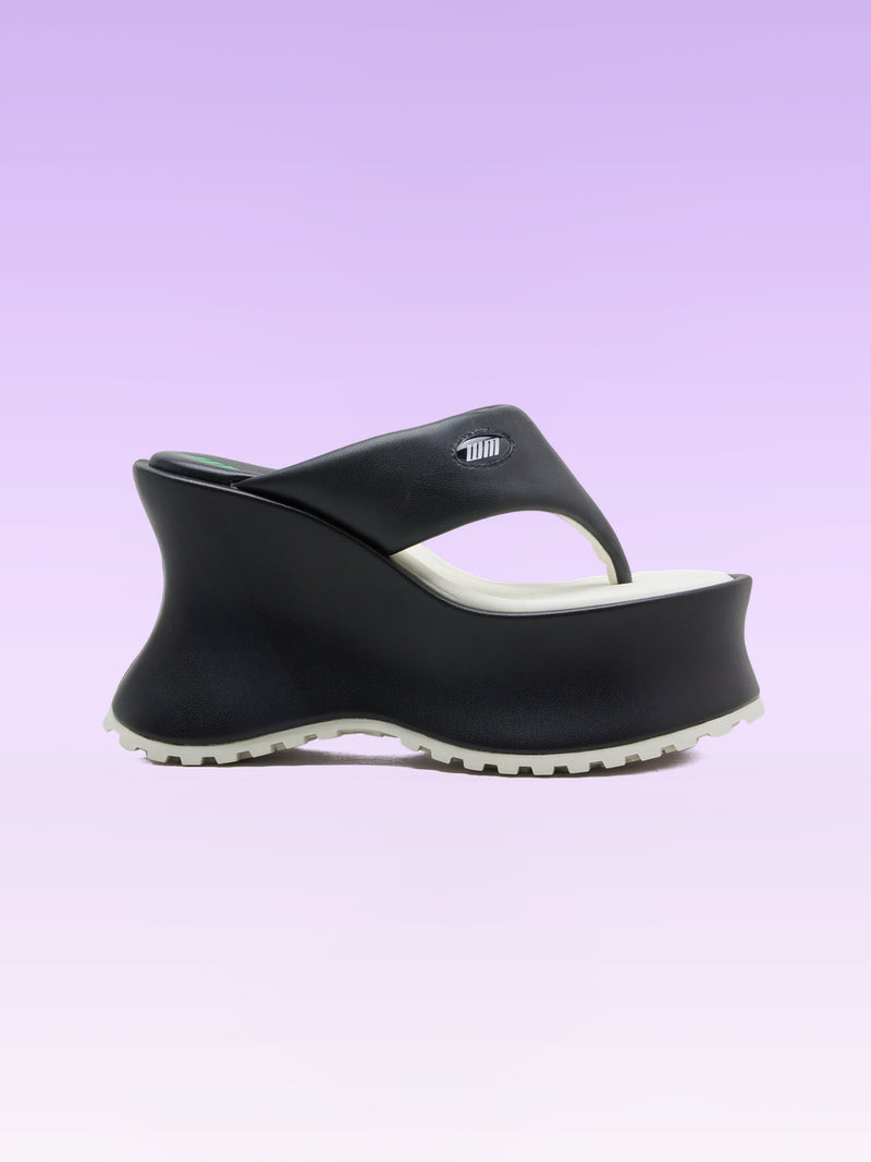 CLEO BLACK