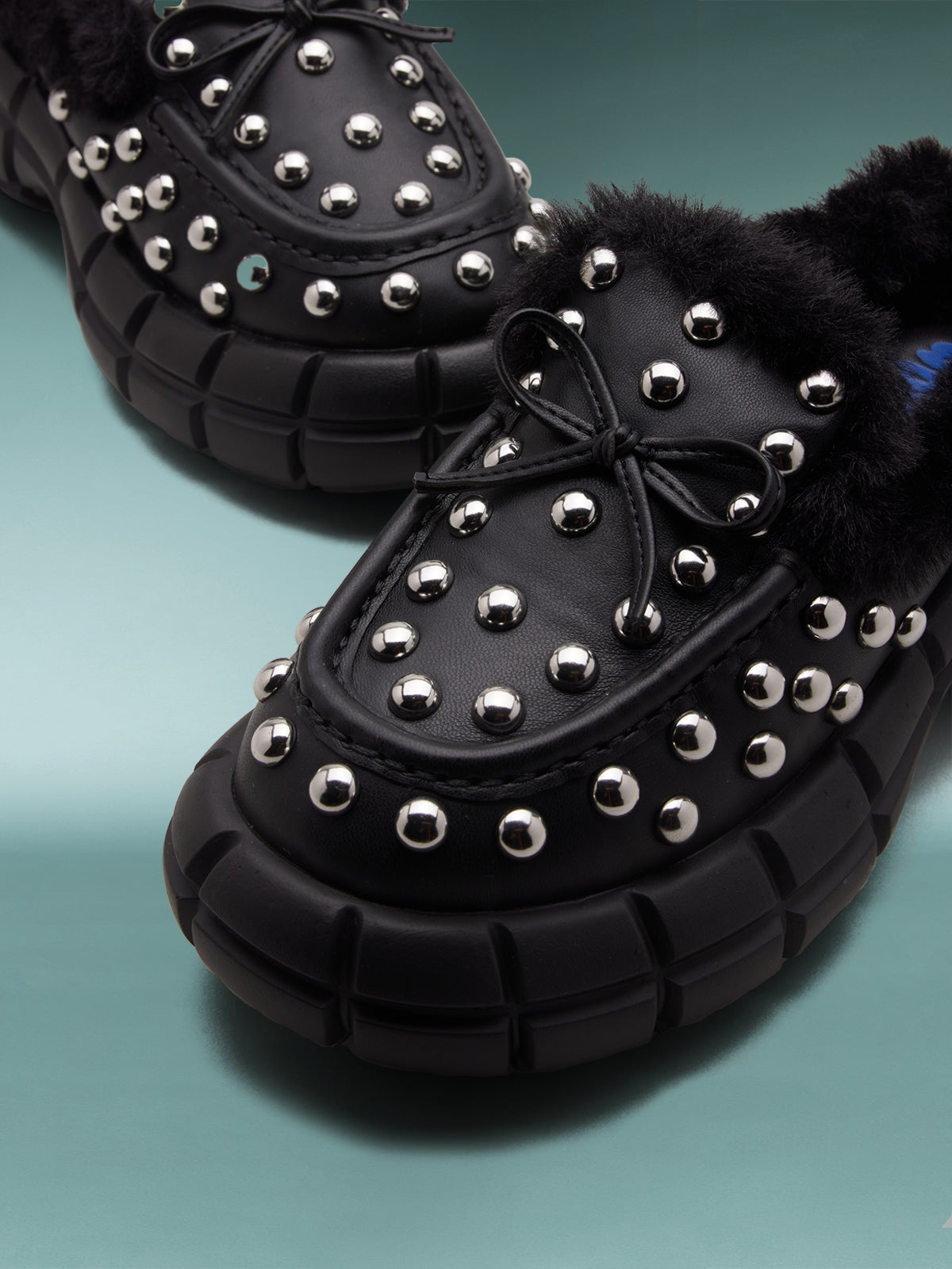 PHEONIX BLACK – WOOMII