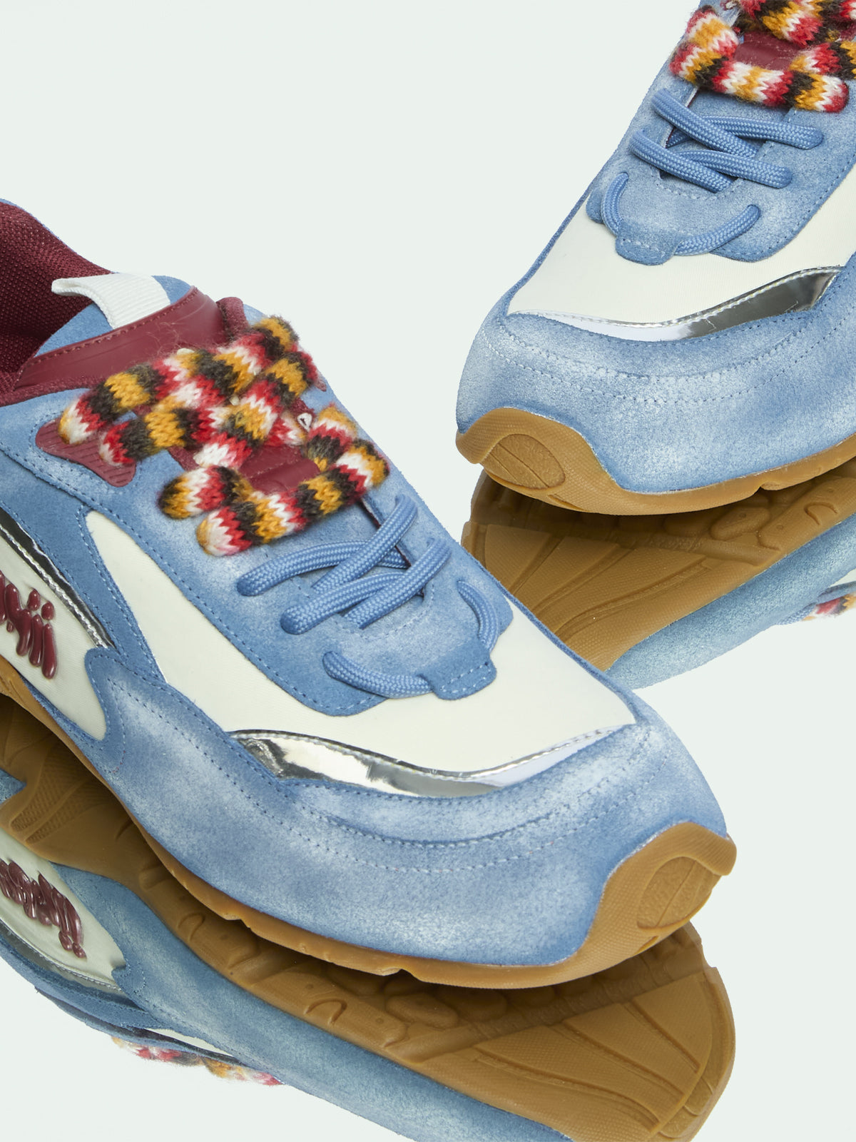 SNEAKERS – WOOMII