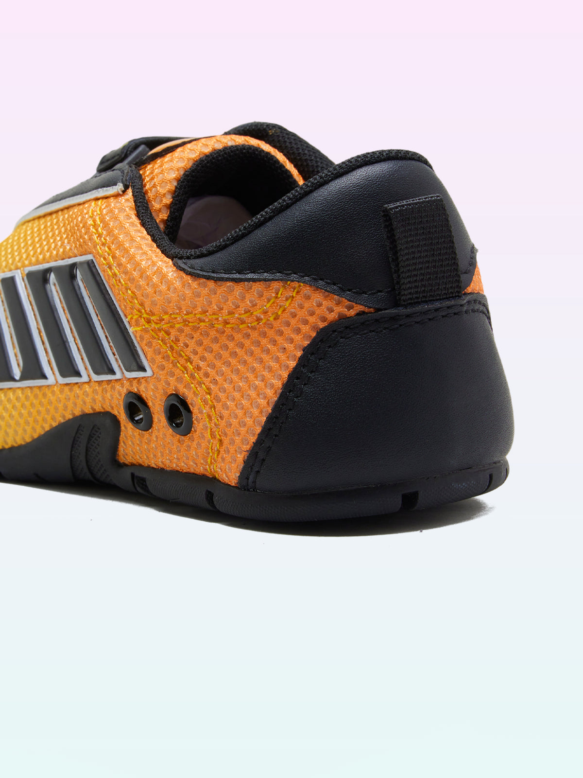 MELANIE FIRE – WOOMII