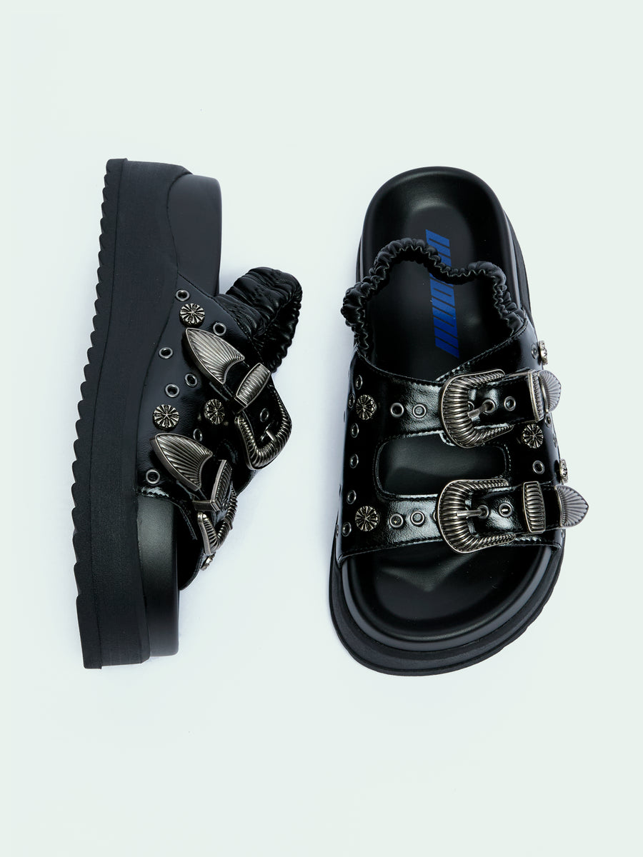 PETRA BLACK
